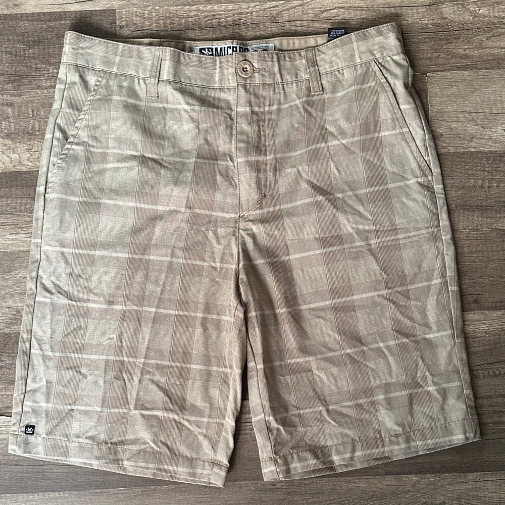 Micros Tan Plaid Men's Flat Front Shorts size 32